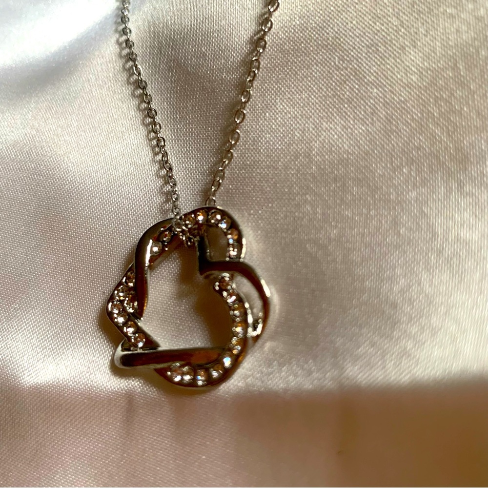 New High quality silver rhodium Swarovski crystal double heart on 17 inch chain